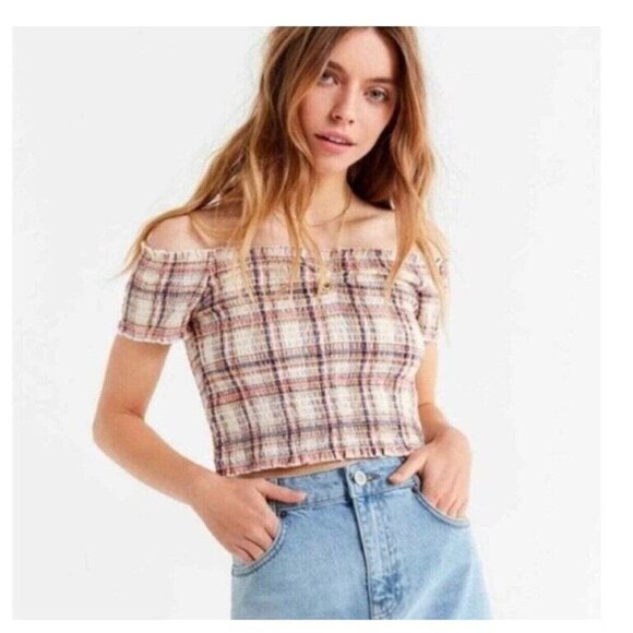 Women's EUC Urban Outfitters Cold Shoulder Super Stretch Size Medium Crop Top - Picture 1 of 5